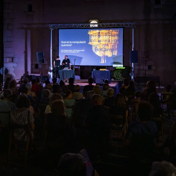 Eduard Alarcón i Carmina G. Almudáver a BotCamp