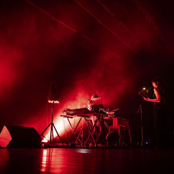 Mireia Calafell + Nil Ciuró + Oscila